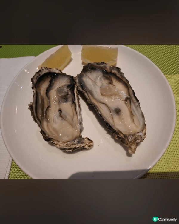 之前去葵涌一間酒店食自助晚餐，性價比高，有生蠔，五款刺身，鮑...