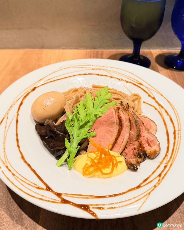 大阪難波呢間鴨肉餐廳主打精緻但唔造作嘅鴨肉料理，從濃厚系拉麵...