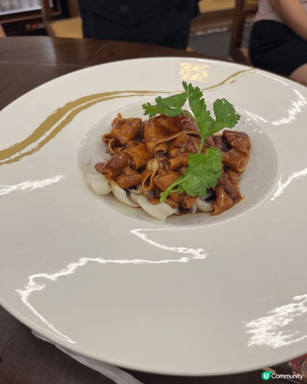 慕名而去嘅春梅里潮汕大排檔，全部菜都係潮汕特色滷水蛋滷水鵝滷...