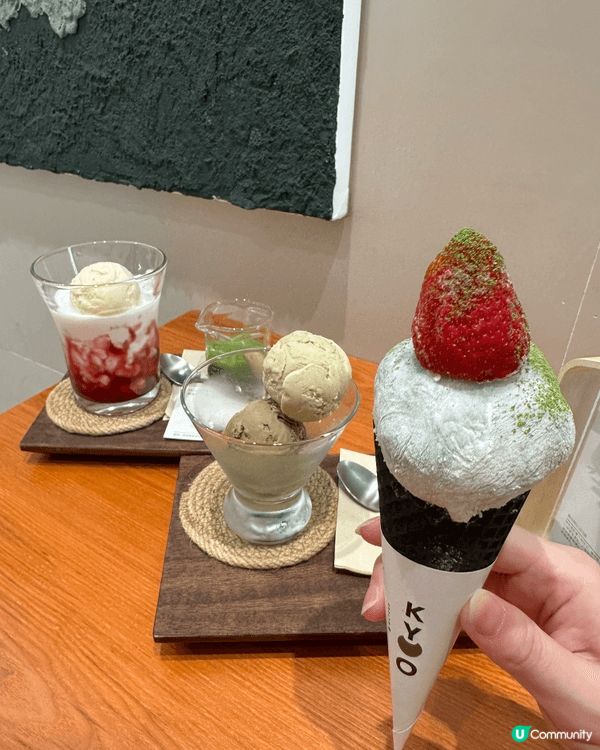 呢間日系專門店嘅甜品顏值真係逆天！特別係手拿住嘅草莓大福雪糕...
