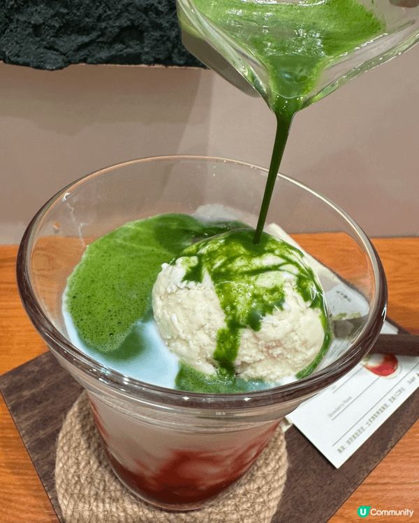 呢間日系專門店嘅甜品顏值真係逆天！特別係手拿住嘅草莓大福雪糕...