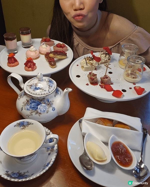 平時好中意周圍食好西打卡既我，會襯埋是日OOTD, 介紹埋日...
