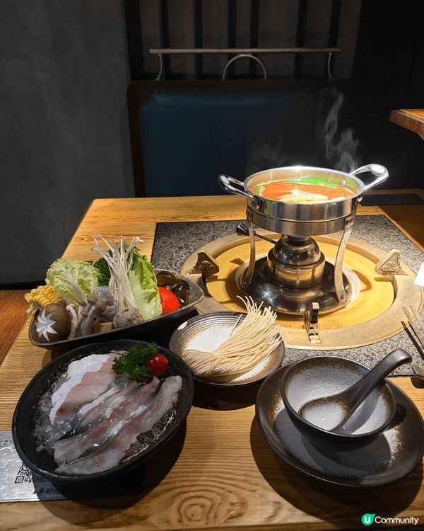 好耐都冇去湊湊火鍋食午飯，咁岩要去附近買野，就試下一人半自助...