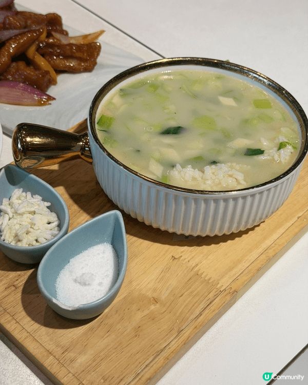 今次帶囡囡去到九龍灣紙飛機親子餐廳，遊樂區設施非常豐富，有巨...