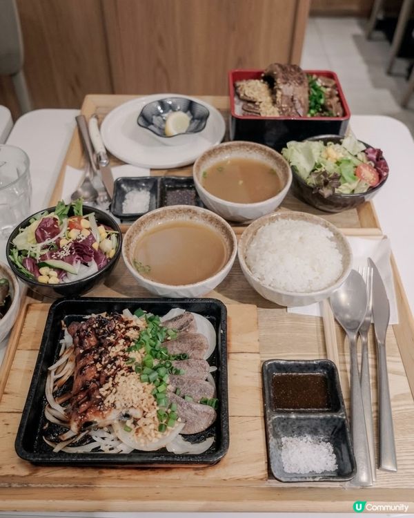牛舌套餐與鐵板系列：滿足不同食量的選擇