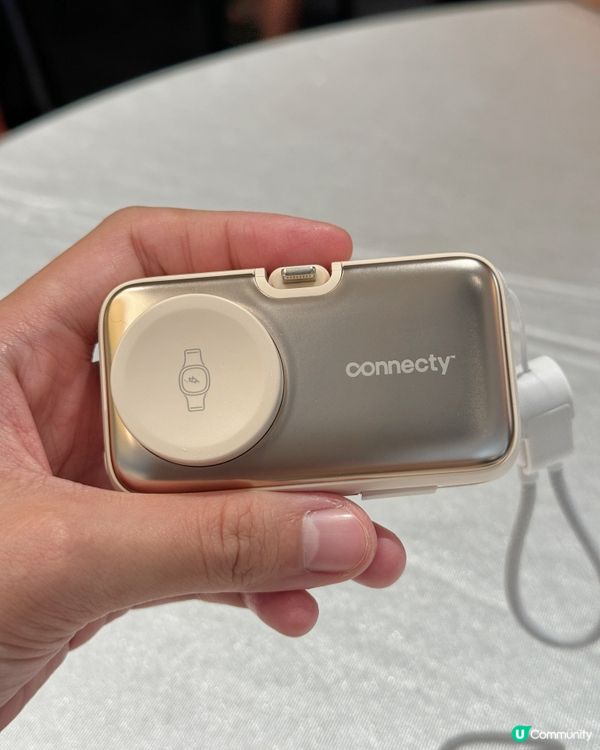 ✅ 5000mah 四合一流動電源， 充住追劇📱✈️