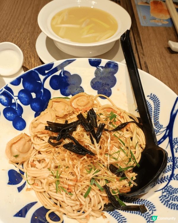 在炎熱的夏天，我同婆婆去品嚐「上海姥姥限定鮑魚鮮味二人套餐」...