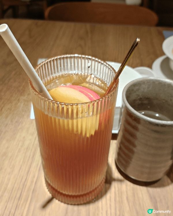 在炎熱的夏天，我同婆婆去品嚐「上海姥姥限定鮑魚鮮味二人套餐」...