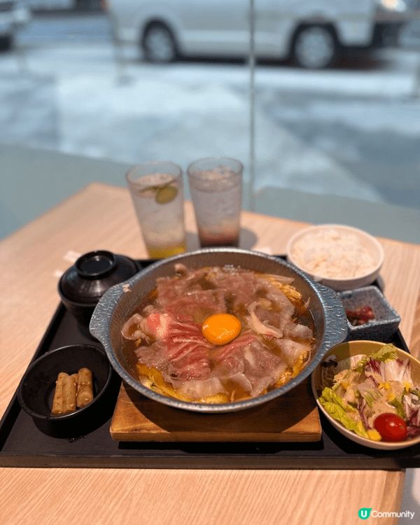 蒲燒原條鰻魚三食一匹同A4和牛壽喜燒定食 兩個都有配菜、麵豉...