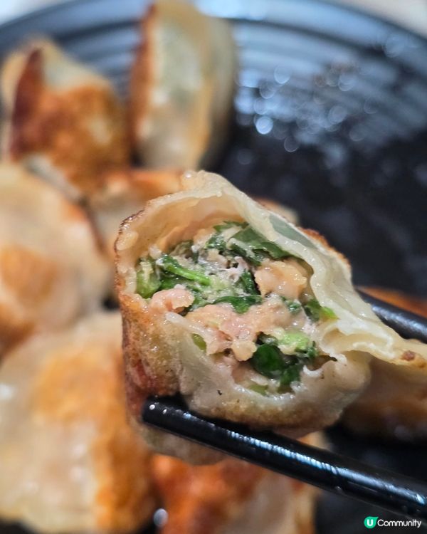 必食爆汁餃子