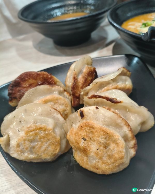 旺角山東小城必試人氣墨魚馬蹄餃黑松露煎餃
