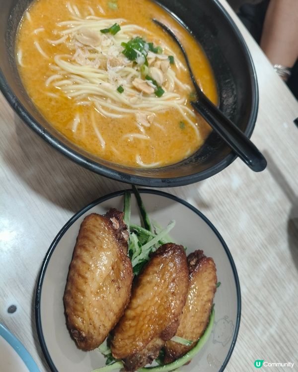 旺角山東小城必試人氣墨魚馬蹄餃黑松露煎餃