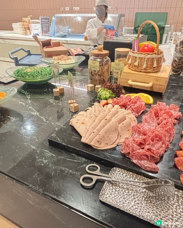早場285加1嘅價錢,真心覺得一啲都唔Hea.熟食好多款都好...