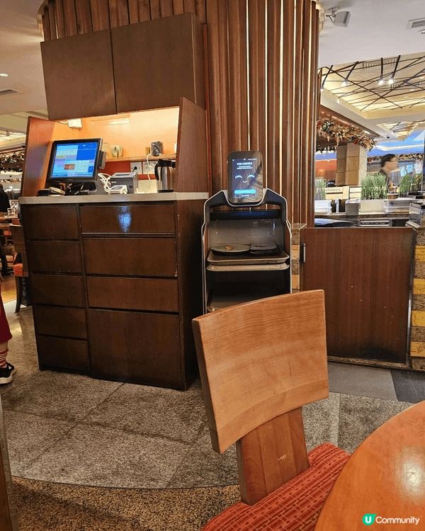 九龍香格里拉大酒店[Café Kool咖啡廳]以豐盛的國際美...