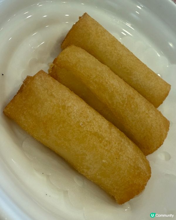 一家人去飲茶，食點心，傾吓偈，