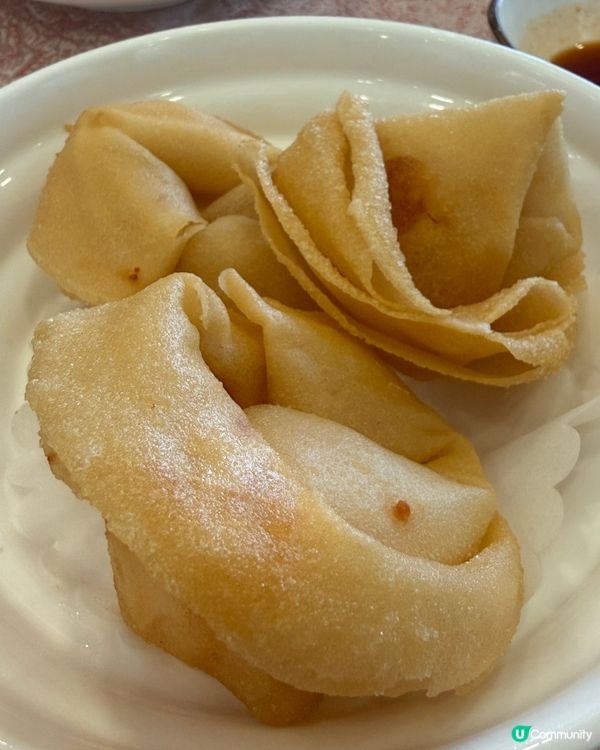 一家人去飲茶，食點心，傾吓偈，
