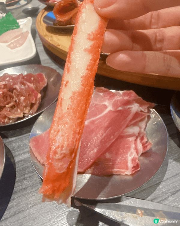朋友去咗旺角食放題，呢度超級多嘢食，成枱都係嘢，食真係好鬼豐...