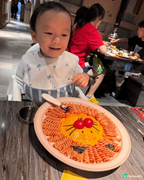 圖片分享炑八韓烤親子餐廳的美食體驗，包括小朋友最鍾意的獅子螺...