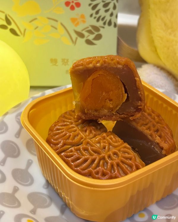 流心奶黃+雙黃白蓮蓉雙聚嚐月,神級禮盒送禮自用都有品質🥮