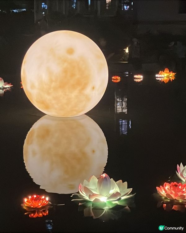 中秋佳節，人月兩團員！美麗的夜空最動人，跟家人及朋友分享團團色