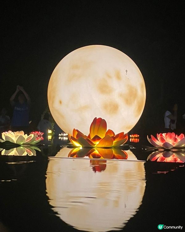 中秋佳節，人月兩團員！美麗的夜空最動人，跟家人及朋友分享團團色