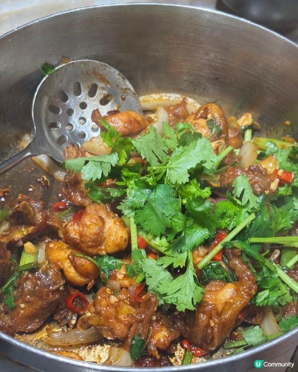 解鎖自選BB辣惹味雞煲與心水配料的極致滿足