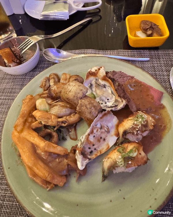 去 the Mira Yamm 食自助餐，成日都覺得係一件好...