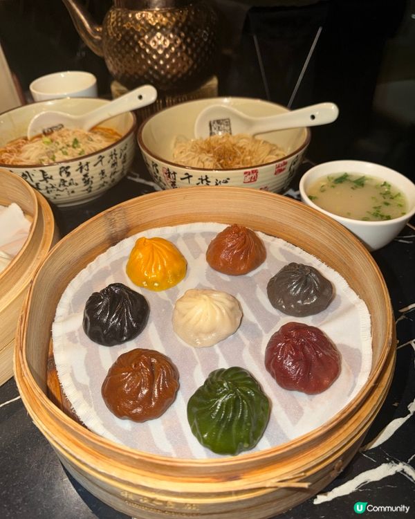 🌈爆汁彩虹小籠包🥢
