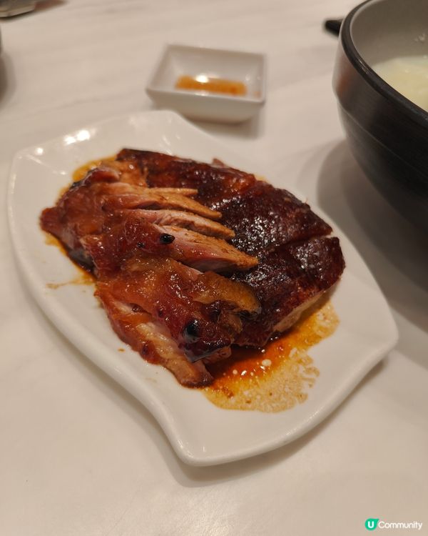 今次試咗燒鵝叉燒瀨粉，湯底一般，燒鵝同叉燒都算入味，但瀨粉略...