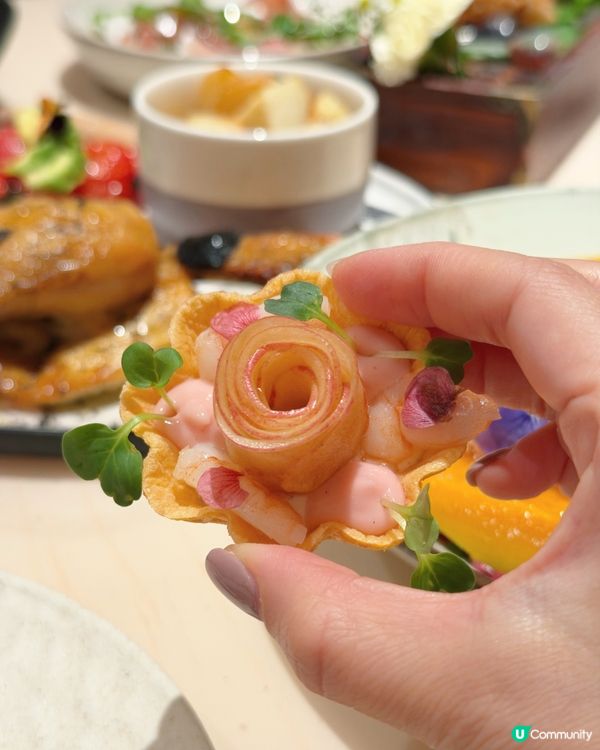 銅鑼灣浪漫花海餐廳🌹