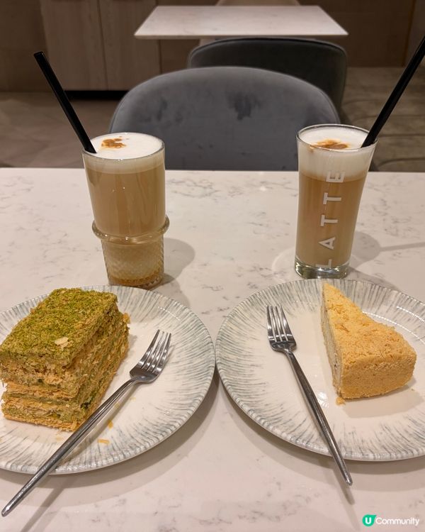 烏茲別克 Decent 甜品店🤪 衫初嚐開心果拿破崙🍰