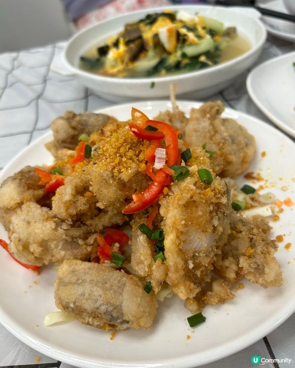 昨日去鴨脷洲行下海旁, 鴨脷洲大街大街的街市上熟食市場原來已...