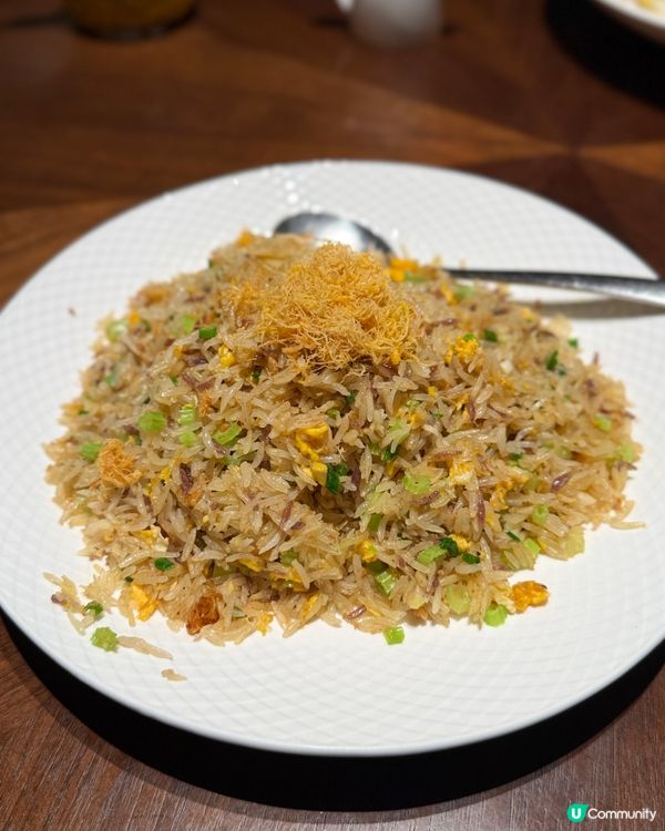 玫瑰油醋汁膏蟹蒸手打肉餅,呢道絕對係今晚主角!大大隻膏蟹拆件...