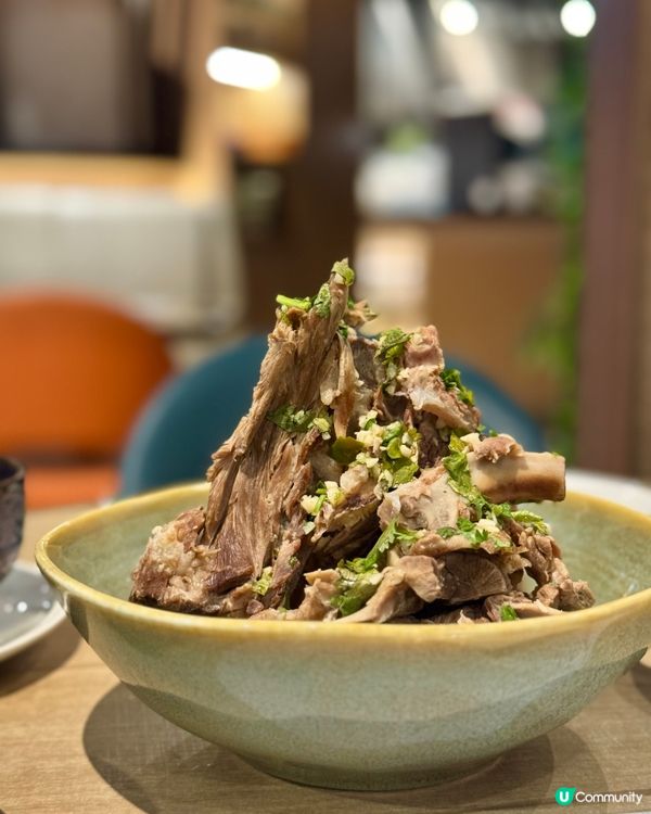 旺角朗豪坊環境舒適嘅泰菜餐廳