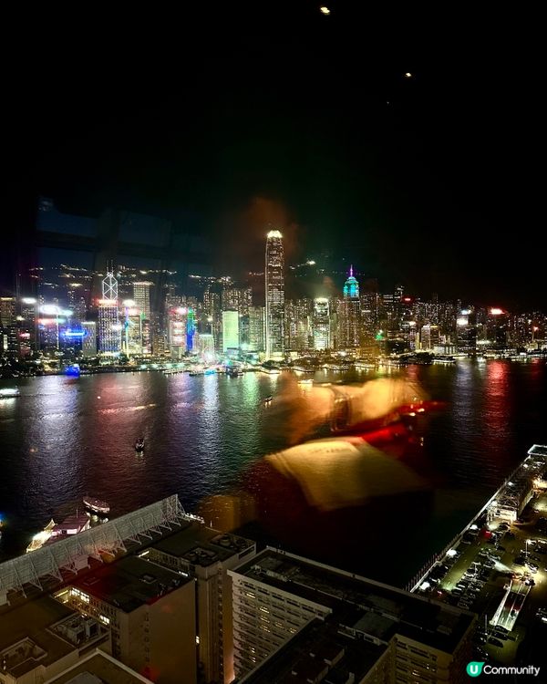 尖沙咀邊食邊睇維港夜景！