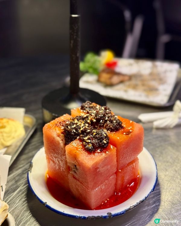 銅鑼灣港式小酒館  維港夜色下的串燒與音樂