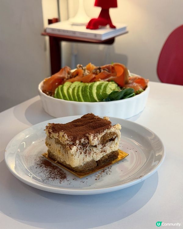 上環復古酒紅色朝啡晚酒Cafe☕️ Serene Coffe...
