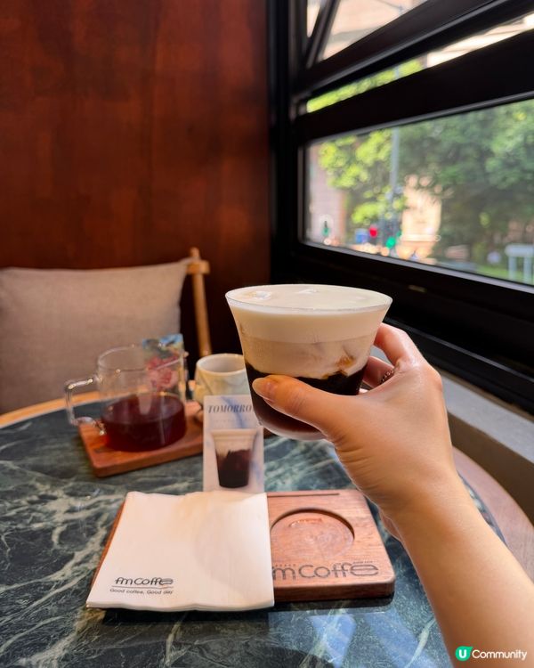 韓國釜山代表性精品咖啡fm coffee喺中上環之間開咗第一...