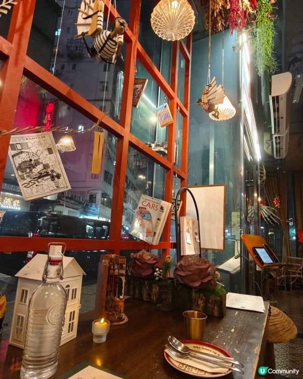 復古書店風必試打卡菜🥂