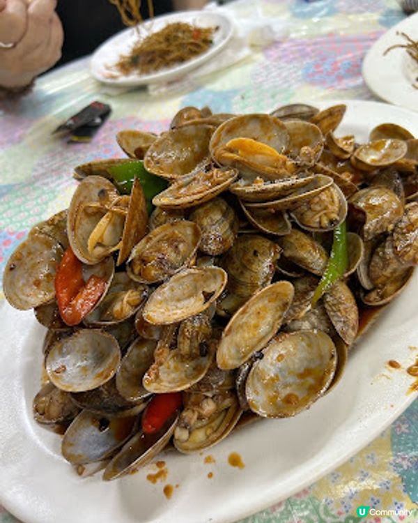 【銅鑼灣 食記】銅鑼灣避風塘海上美食│搭駁艇上船吹著海風。欣賞香港夜景。食艇上風味海鮮 ♥ 信記避風塘海鮮美食