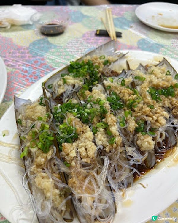 【銅鑼灣 食記】銅鑼灣避風塘海上美食│搭駁艇上船吹著海風。欣賞香港夜景。食艇上風味海鮮 ♥ 信記避風塘海鮮美食