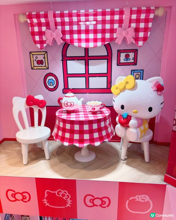 明洞Hello Kitty Apple Café 🏰