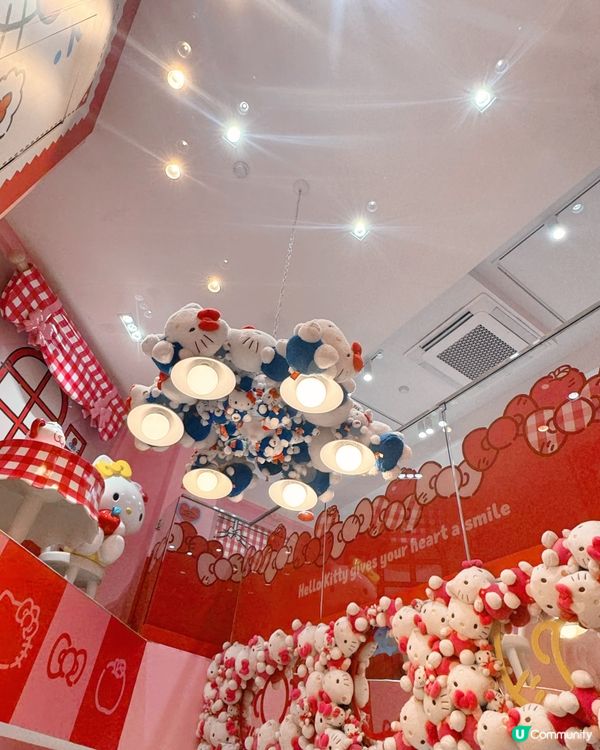 明洞Hello Kitty Apple Café 🏰