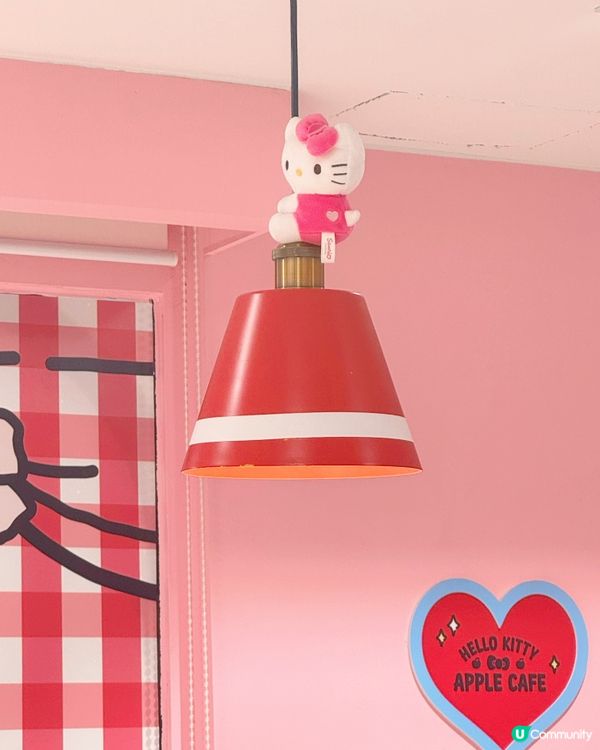 明洞Hello Kitty Apple Café 🏰