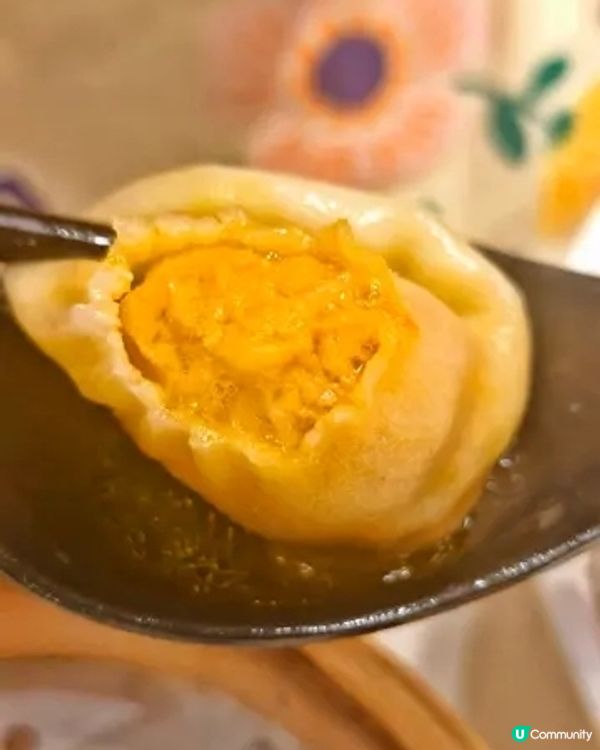 🦀✨ 秋日蟹粉限定，一於去堅信號上海生煎皇食到滿足！✨🦀
