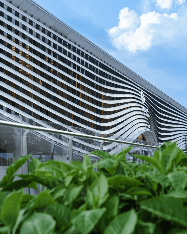 深圳全球最大實體書城灣區之眼📖擁3大閱讀空間　周末打卡必去‼️