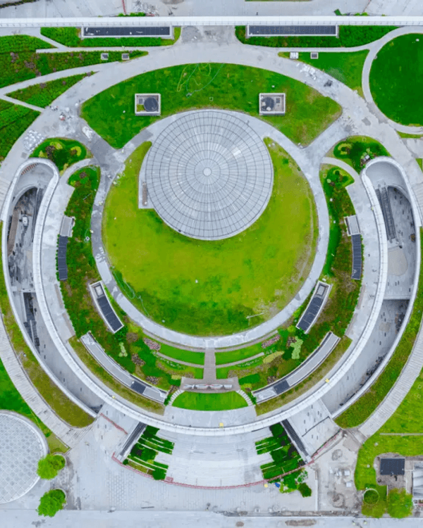 深圳全球最大實體書城灣區之眼📖擁3大閱讀空間　周末打卡必去‼️