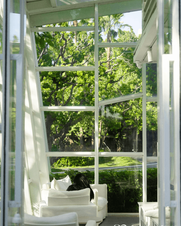 深圳南山打卡必去「白色玻璃屋Cafe」☕️四周綠意盎然勁似歐洲🌿