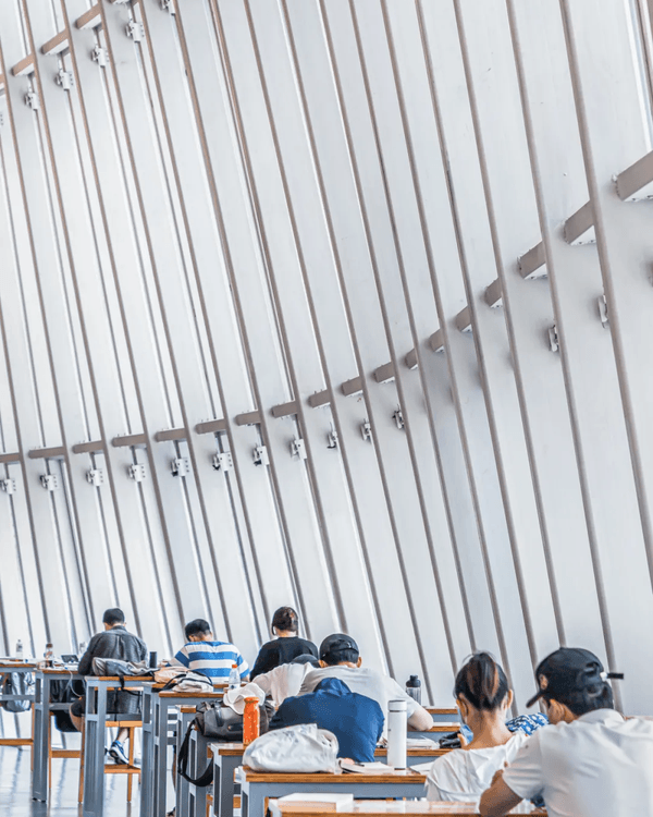 深圳寶安Citywalk指南🚶🏻帶你爽逛文體場地+山邊海景路線🌊