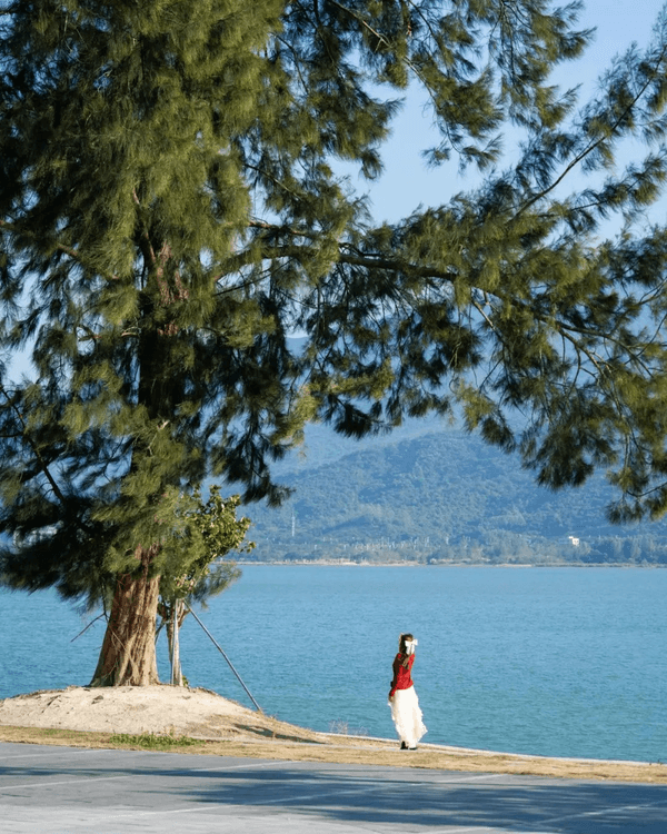 深圳必去玻璃水海灘秘境🌊人少景靚似足大理🏞️順道打卡百年古村🚶🏻‍♀️